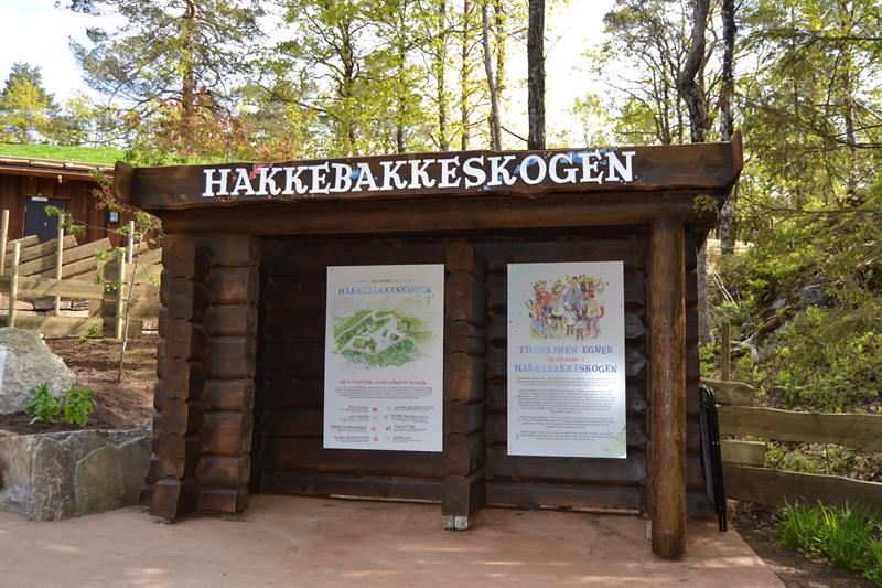 Information sign Hakkebakkeskogen