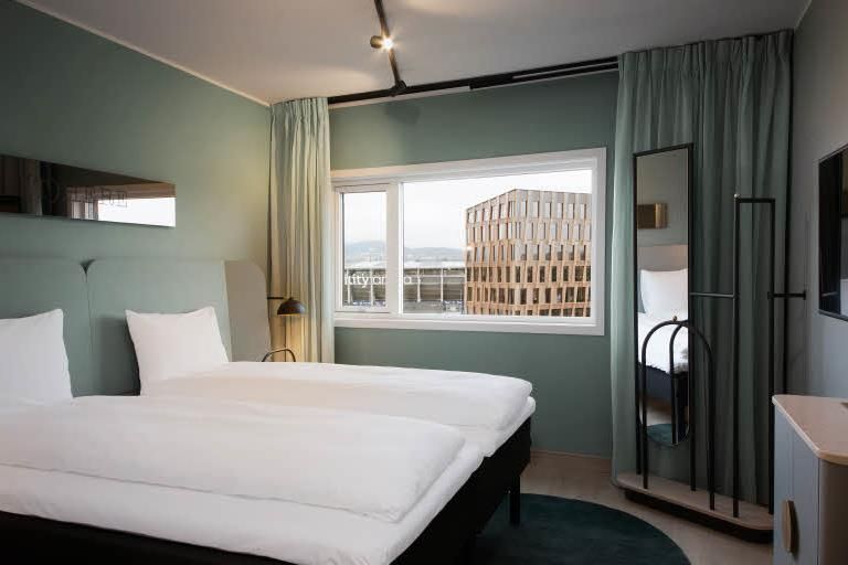 Standard room with two separate beds at Scandic Helsfyr