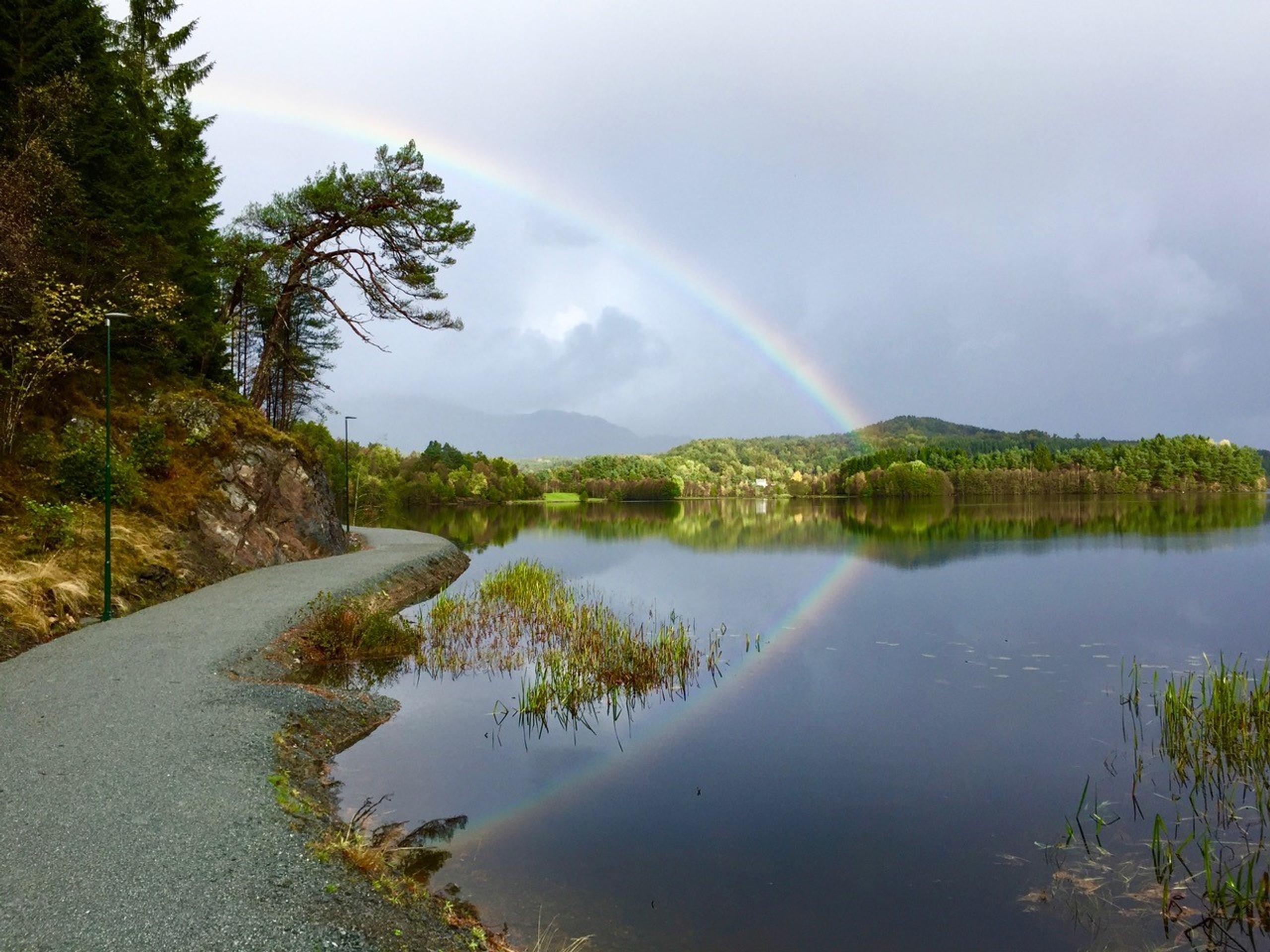 Hike around Ådlandsvatnet