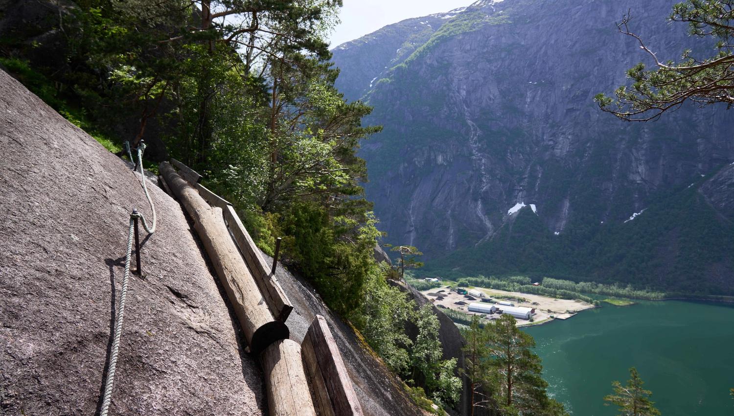 The bolted timber logs in the mountain on the path to Kjeåsen.