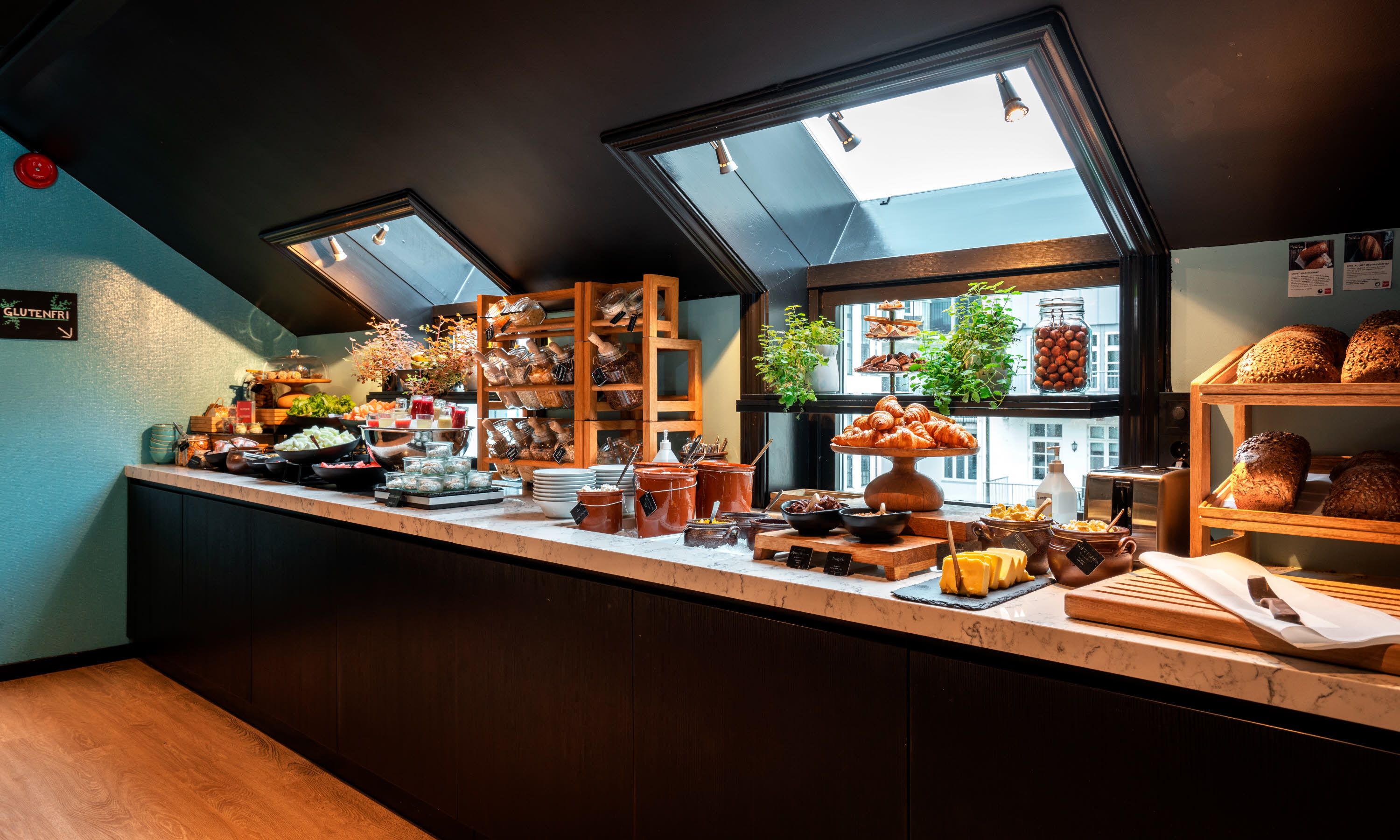 Breakfast at Thon Hotel Bristol