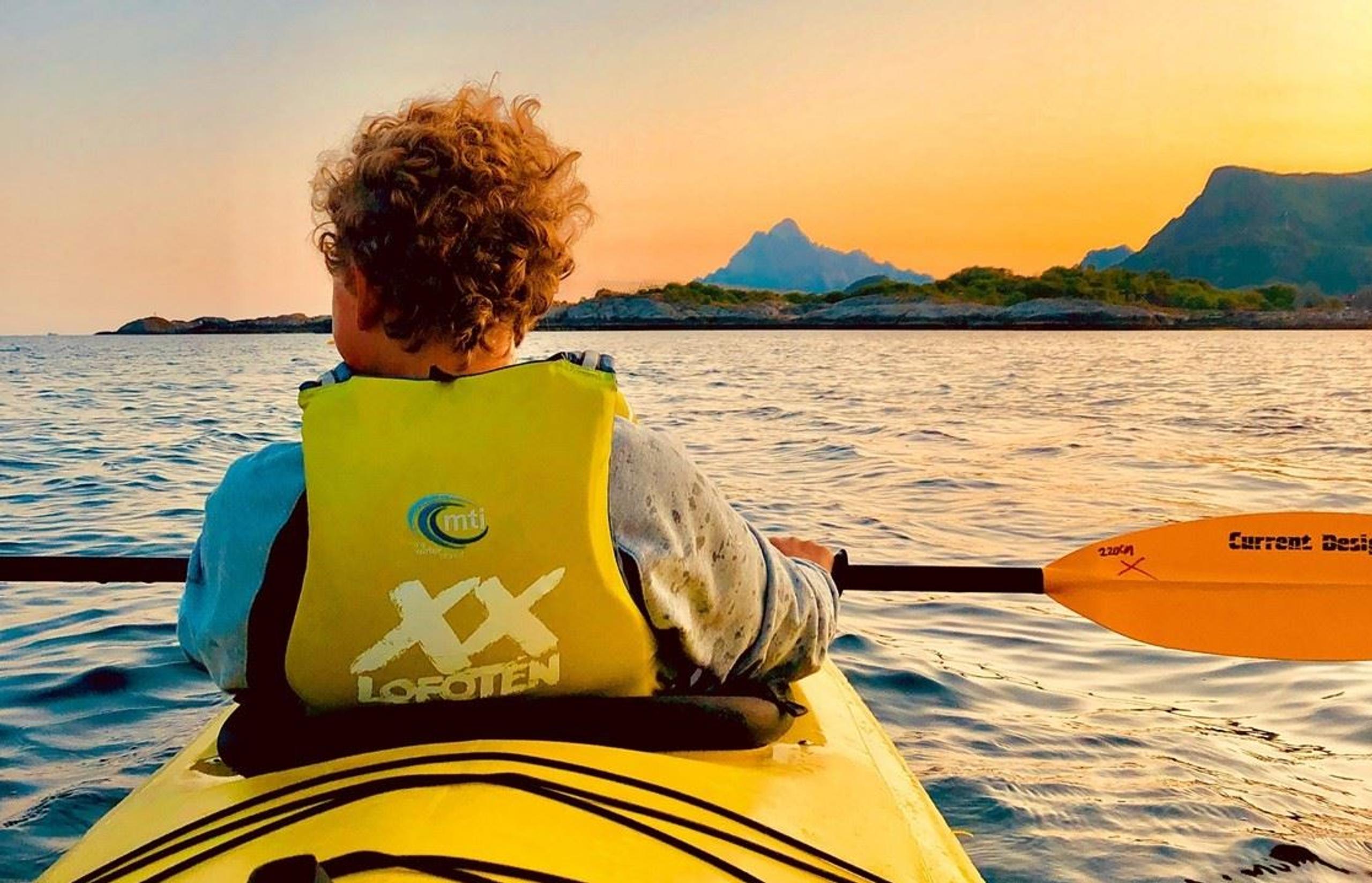 Familiepadling i Lofoten