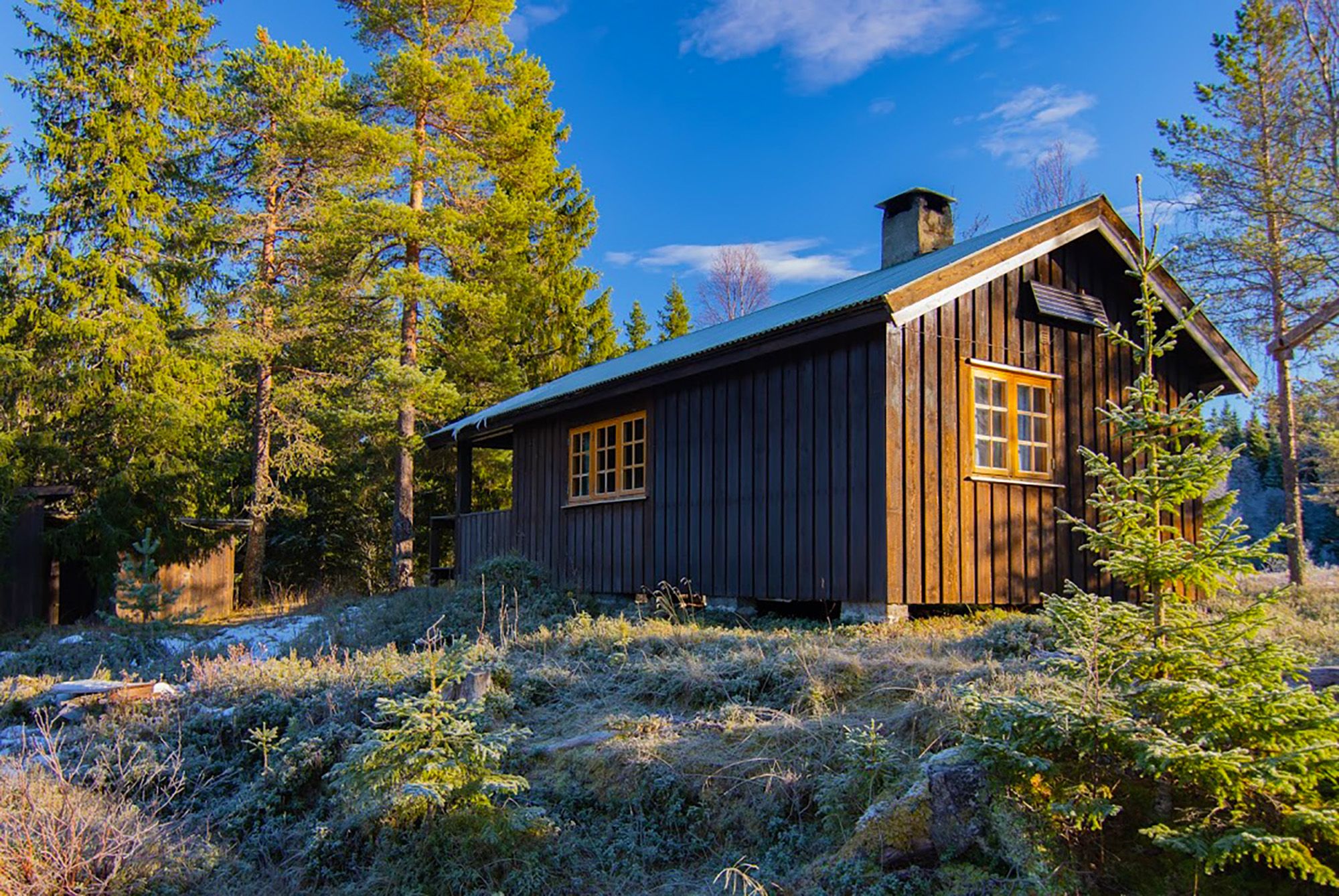 Roksjøhytta cabin in autumn