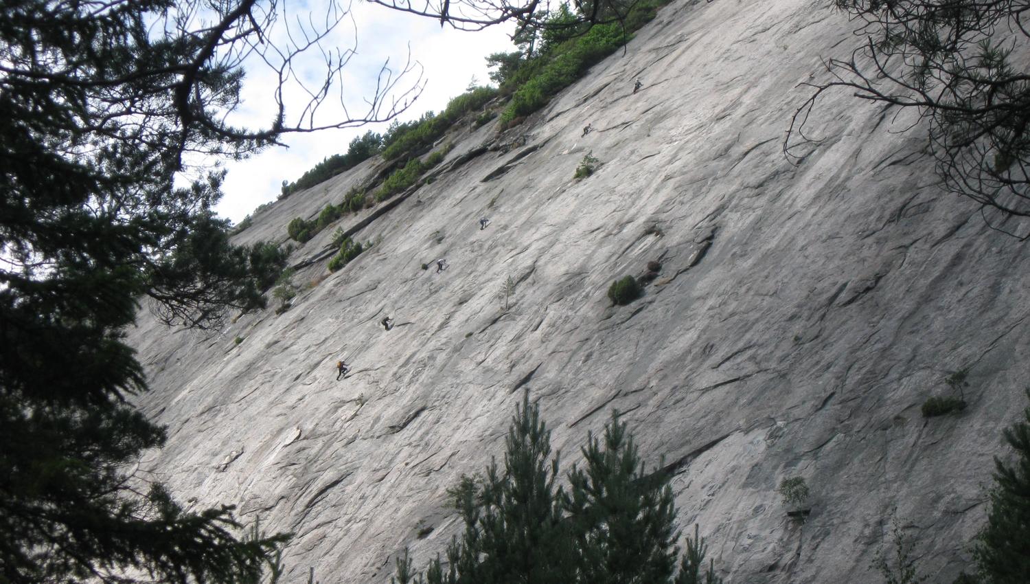 Visit Wilderness via ferrata hele