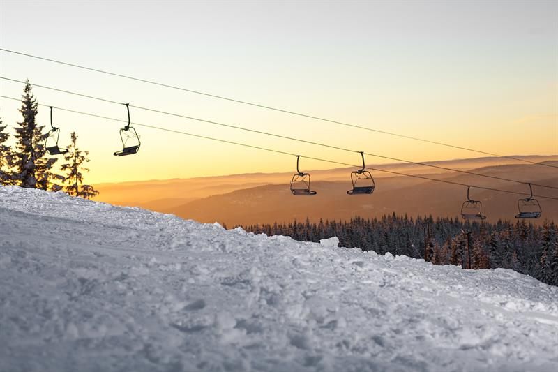 The ski lift seen from one of the slopes