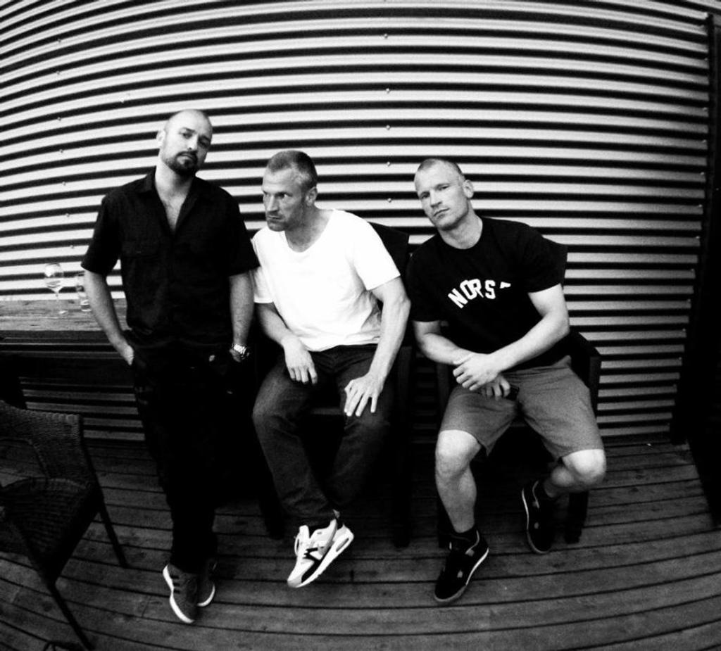 Warlocks // Café Skuret