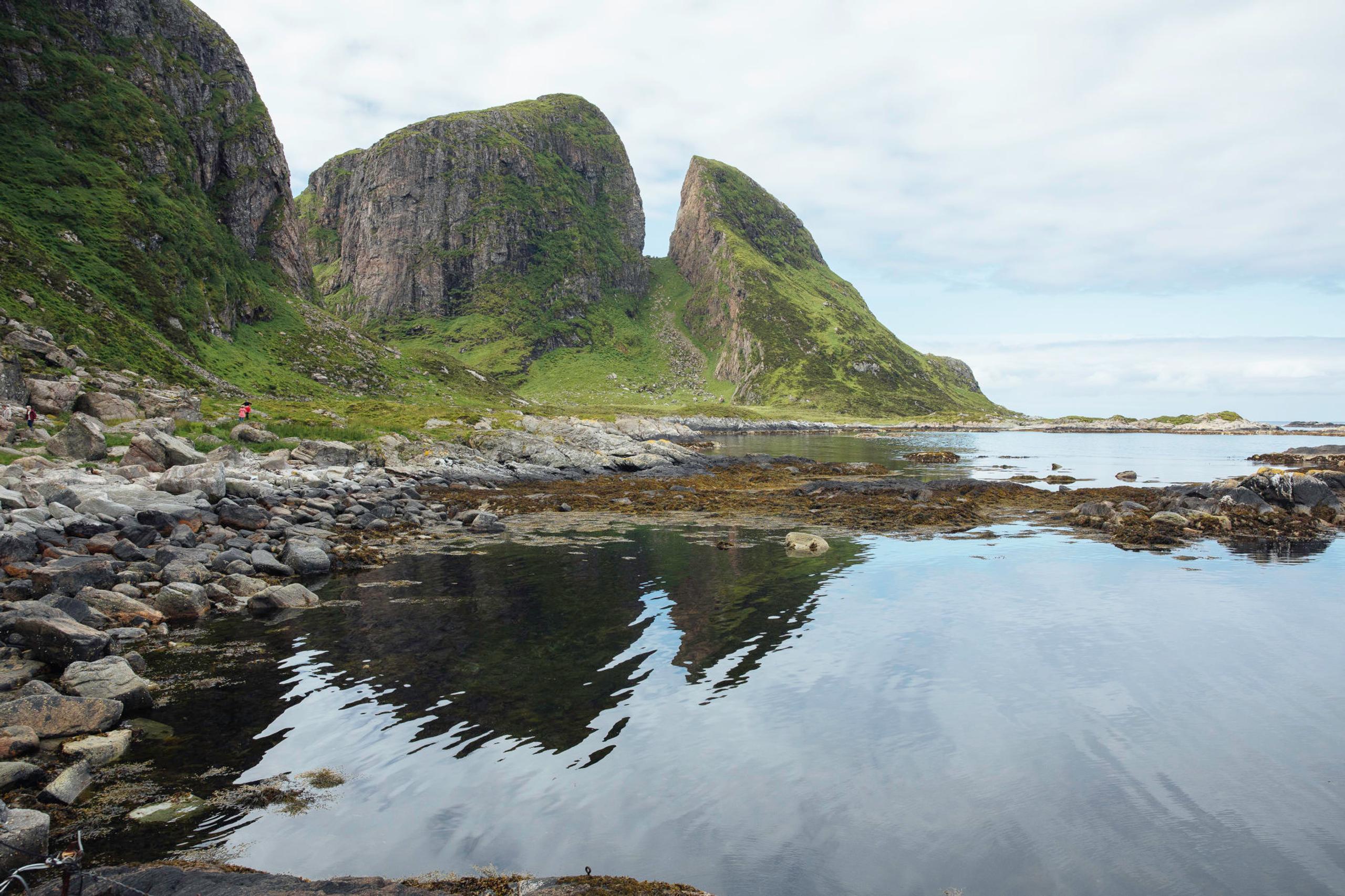 Hike to Kinnaklova at the Island Kinn