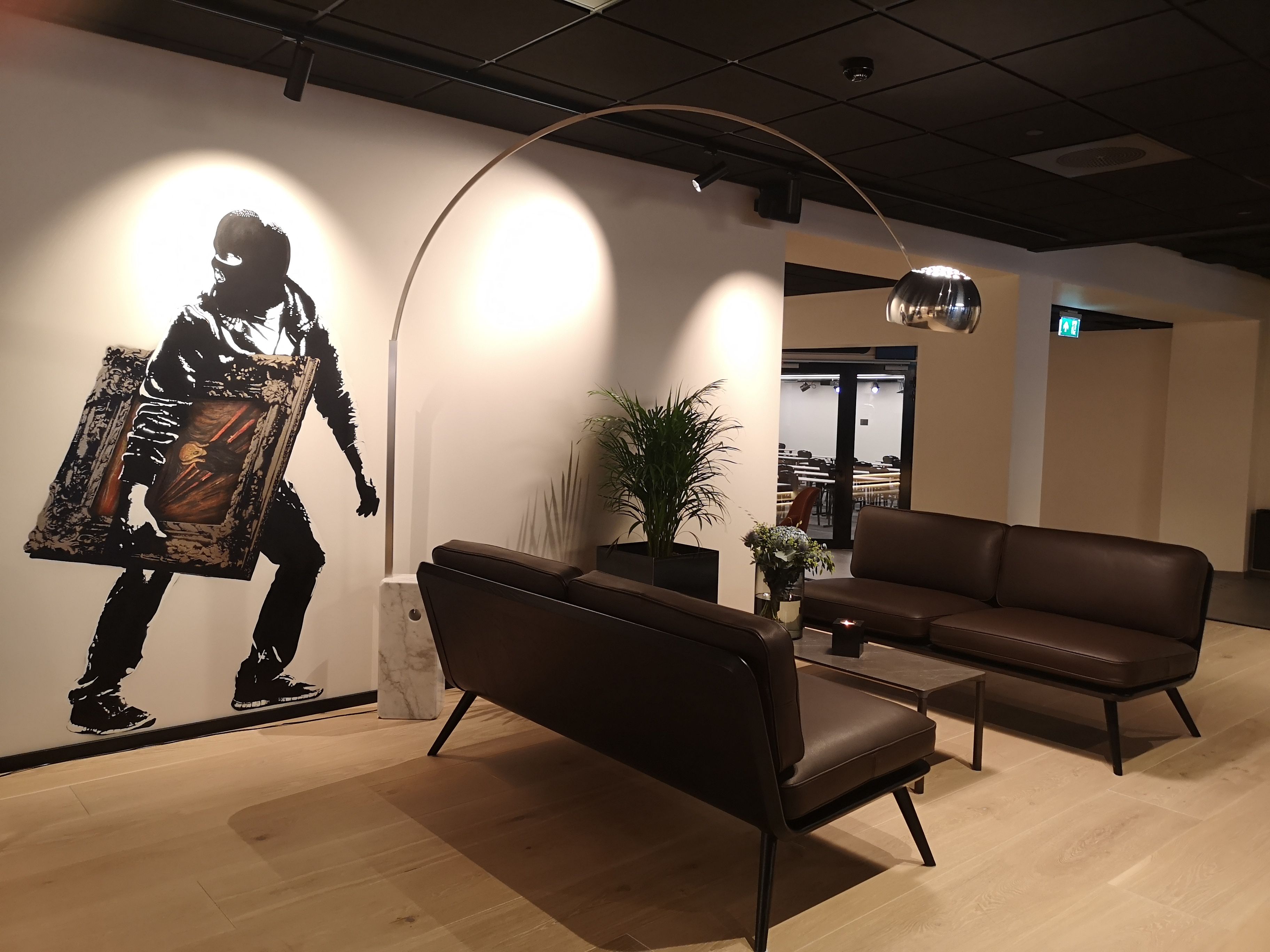 Gatekunst Hotel Norge Kristiansand av DotDotDot