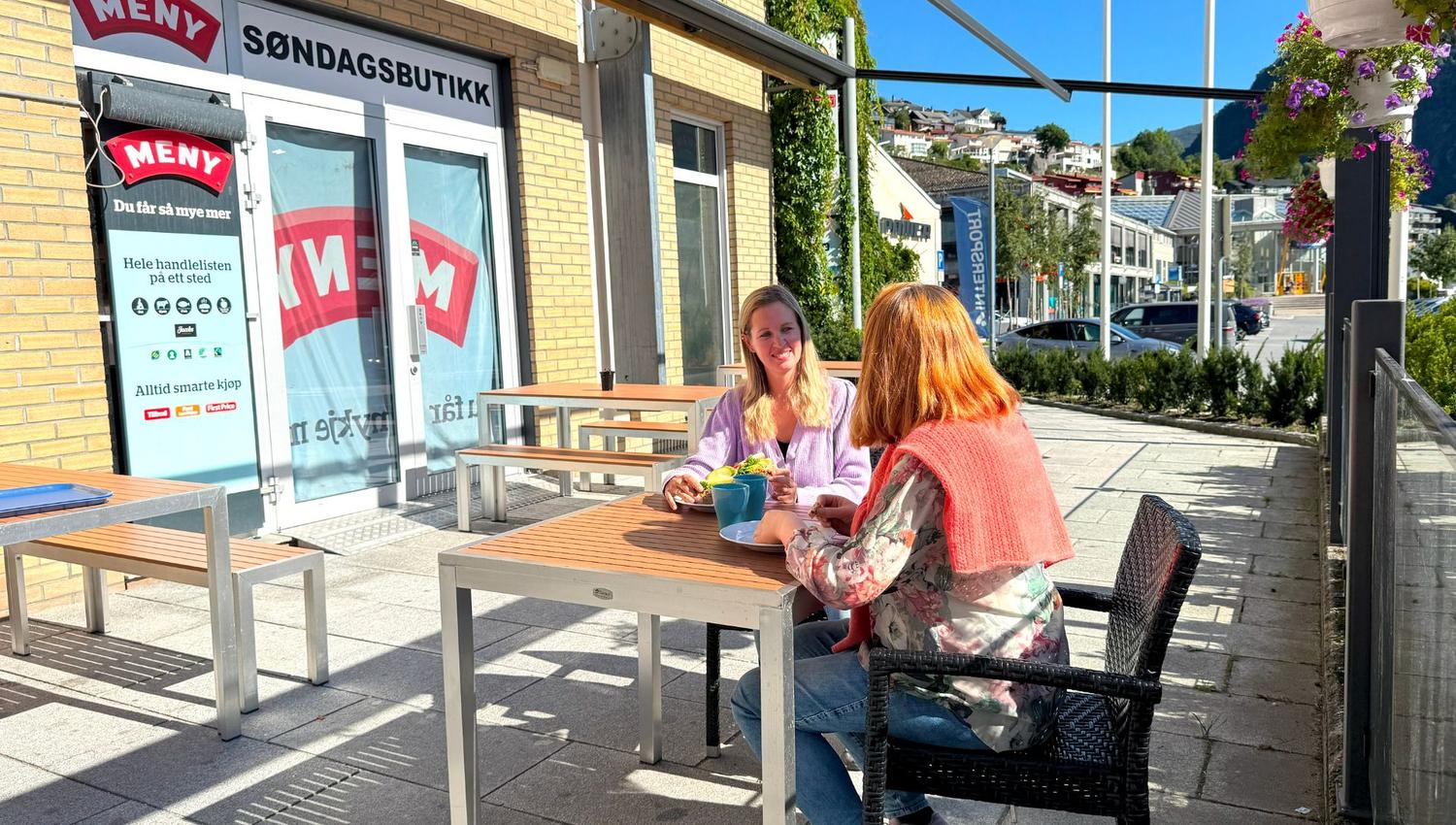 Meny Kafeèn, Sogndal