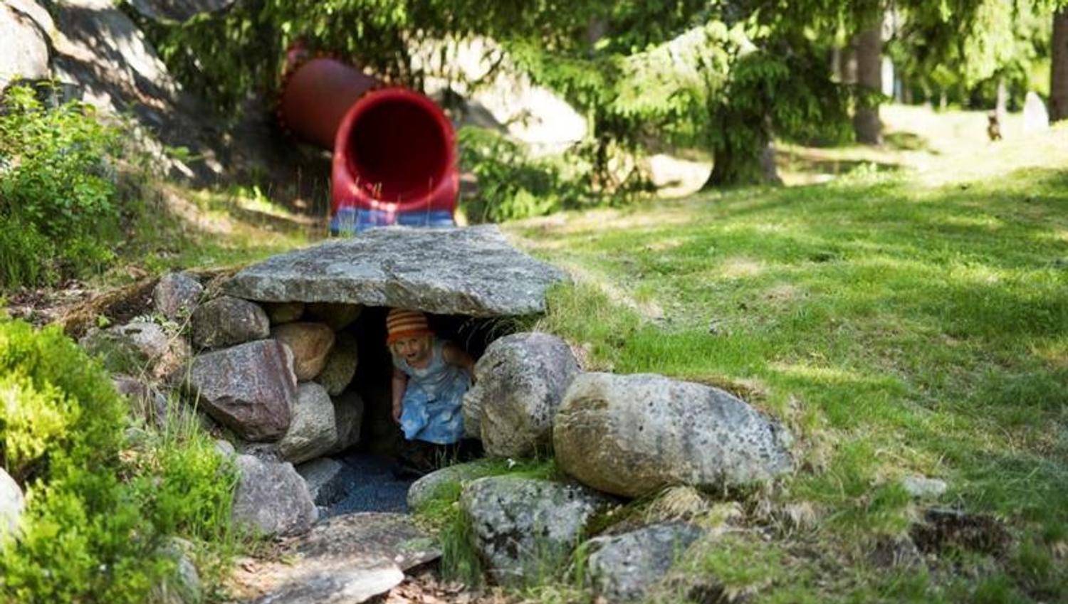lekeplass utenfor Hillestad galleri