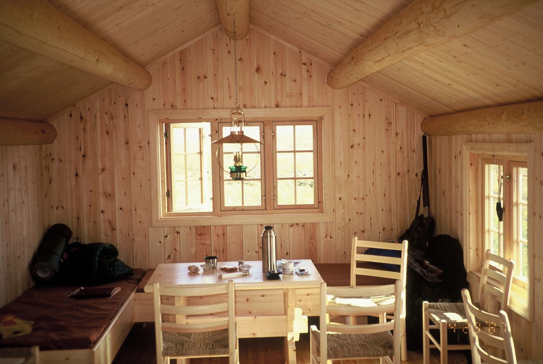Inside Lågvassbua