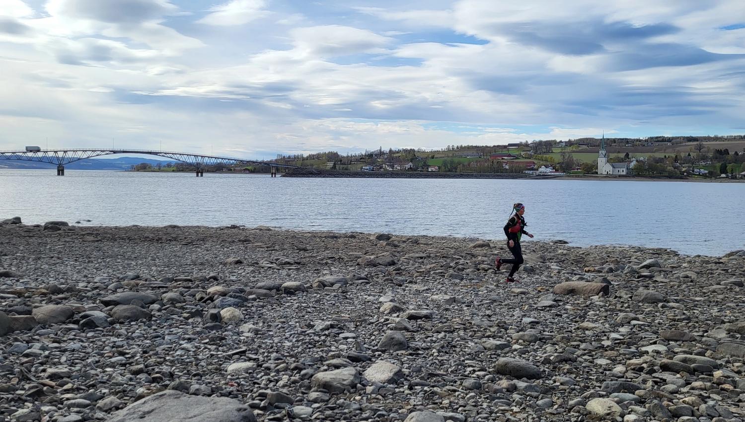 Helgøya rundt Vårtur 2022 Nesbrua Foto_sprekeopplevelser