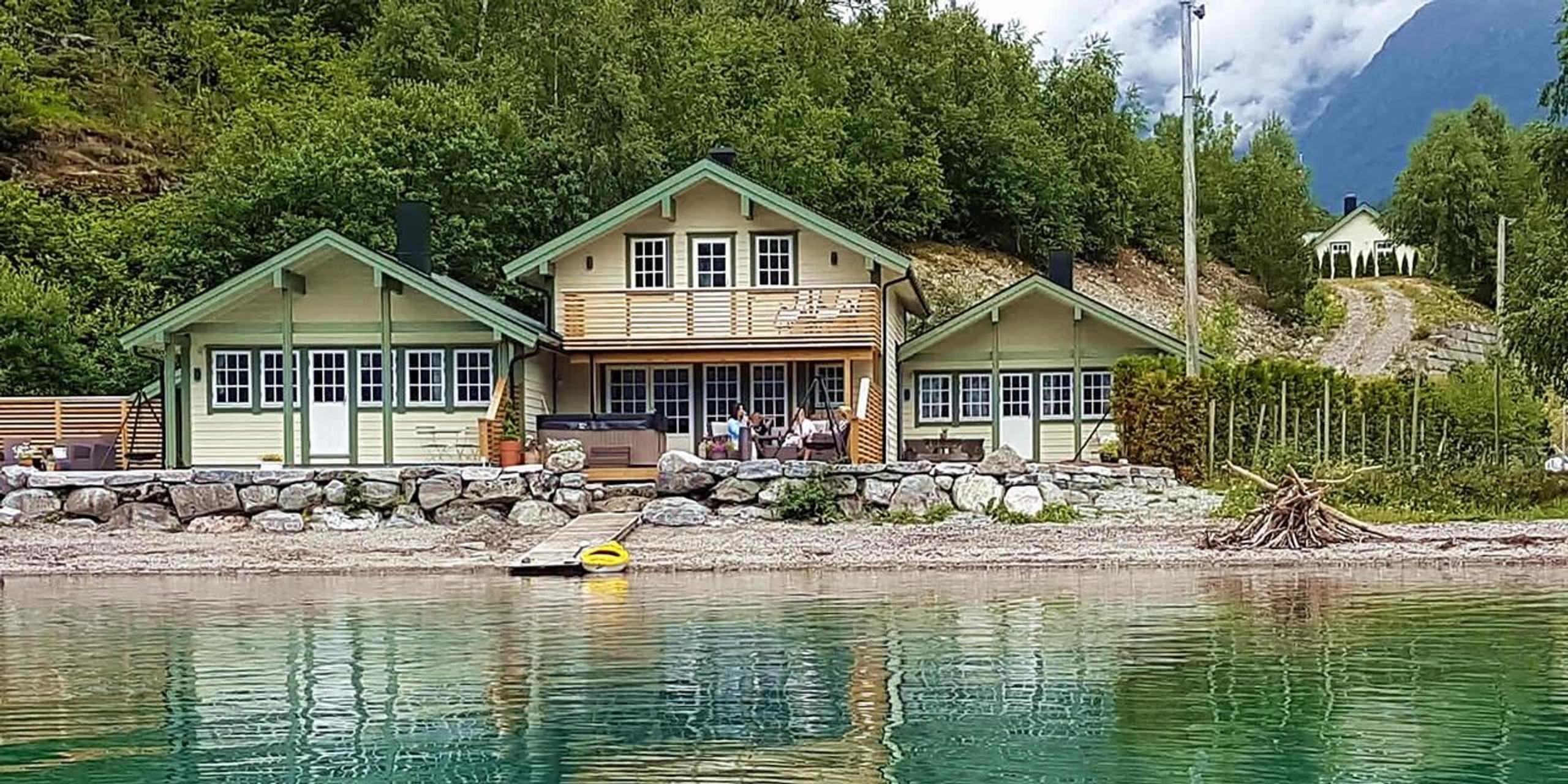 Vollsnes Cabins