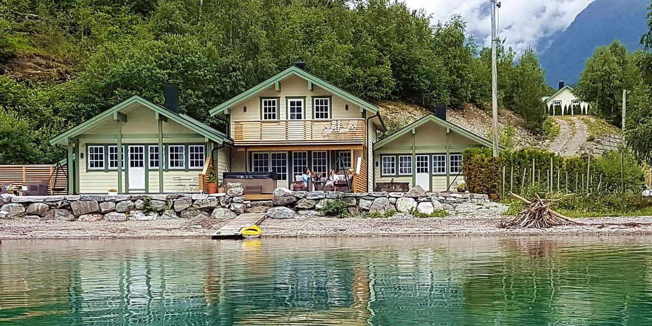 Vollsnes Cabins