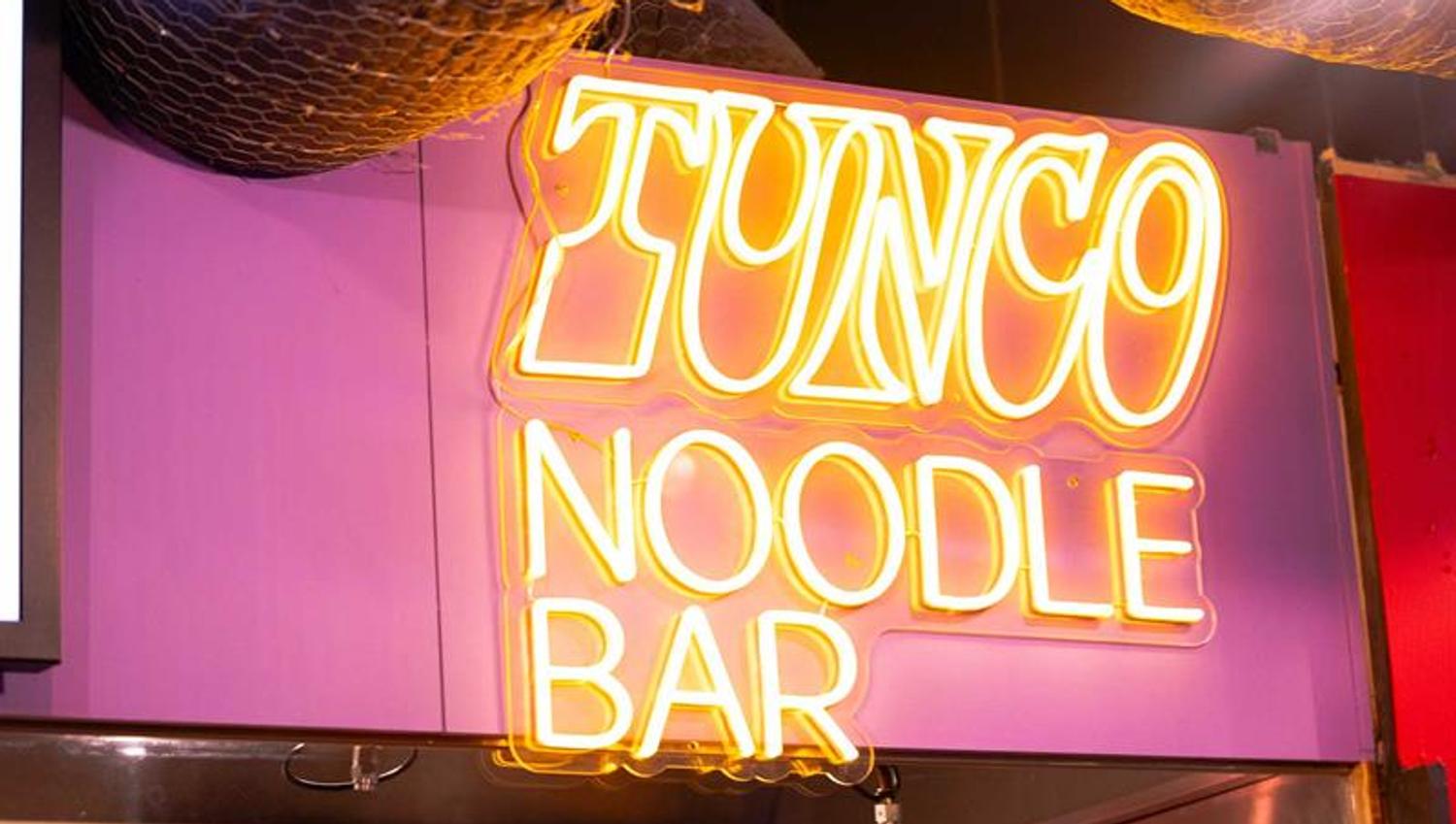 TUNCO Noodle Bar neonskilt