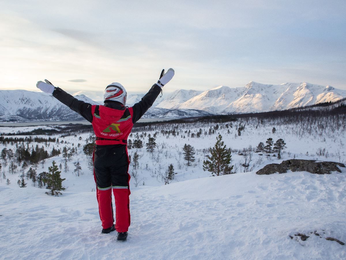 Guest in snowcovered landscape