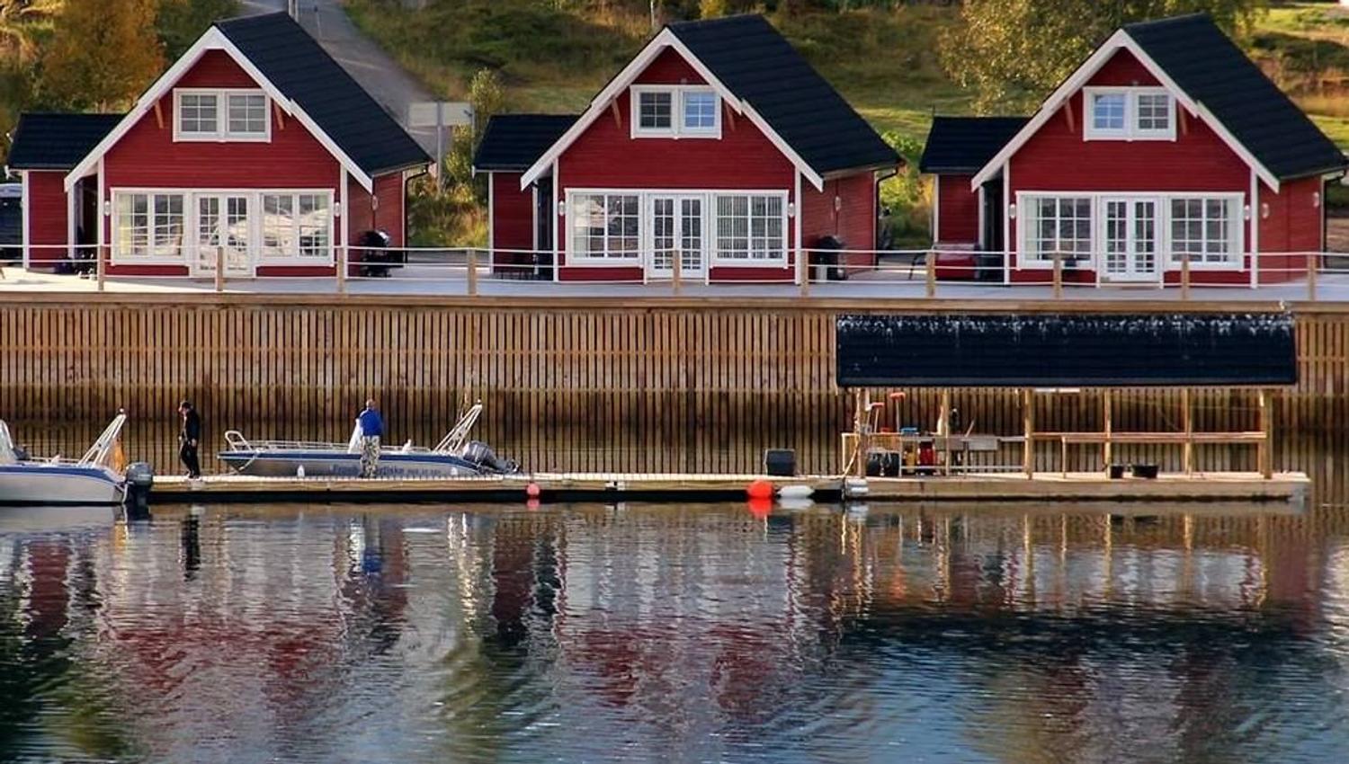 vakkert hotell ved kanten av havet
