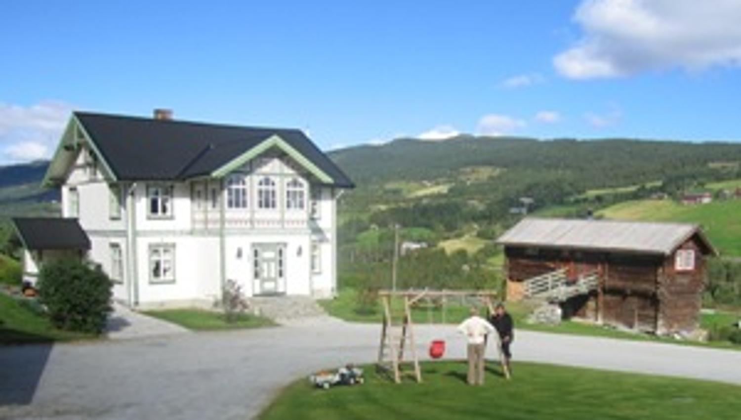 Gardstun Svarteberg Fjellgard(sommerbilde)