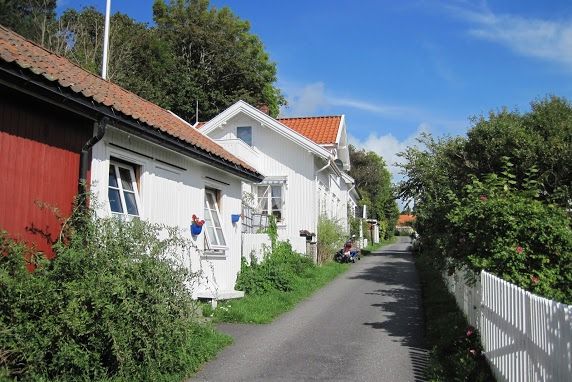White house on cozy street
