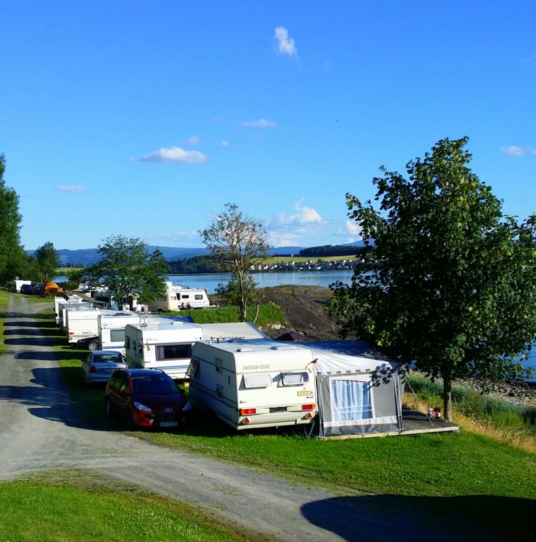 Oppstillingsplasser for campingvogner og bobiler på Koa Camping