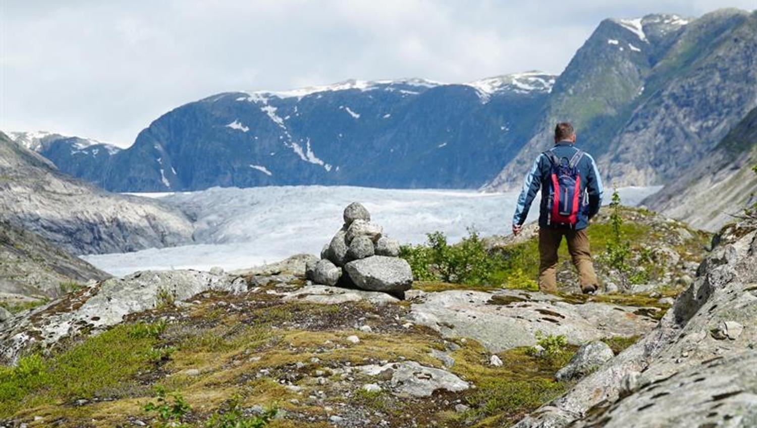 Kajakk & Bre Viewpoint Hike - Tunsbergdalen
