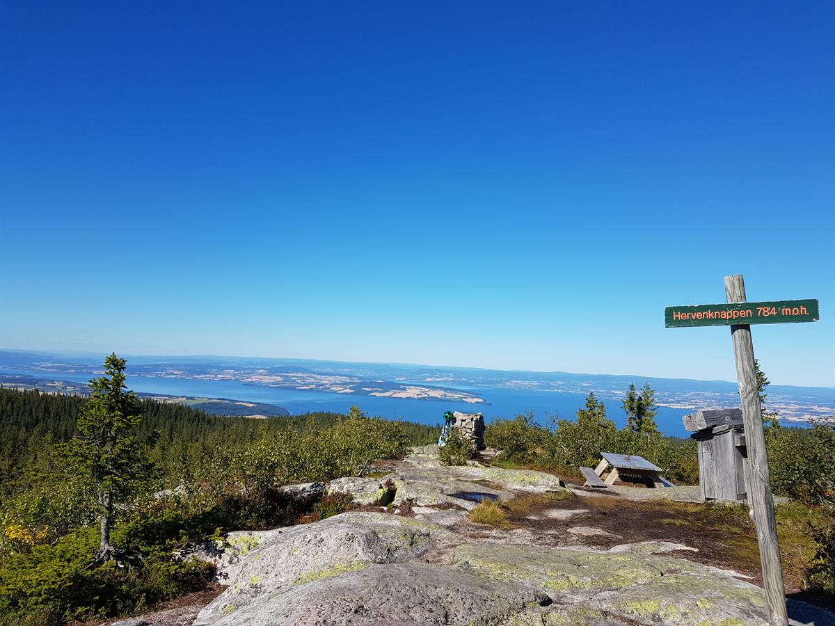 Evjua, utsikt, Toten, Totenvika, høstferie, Mjøsa, Hervenknappen