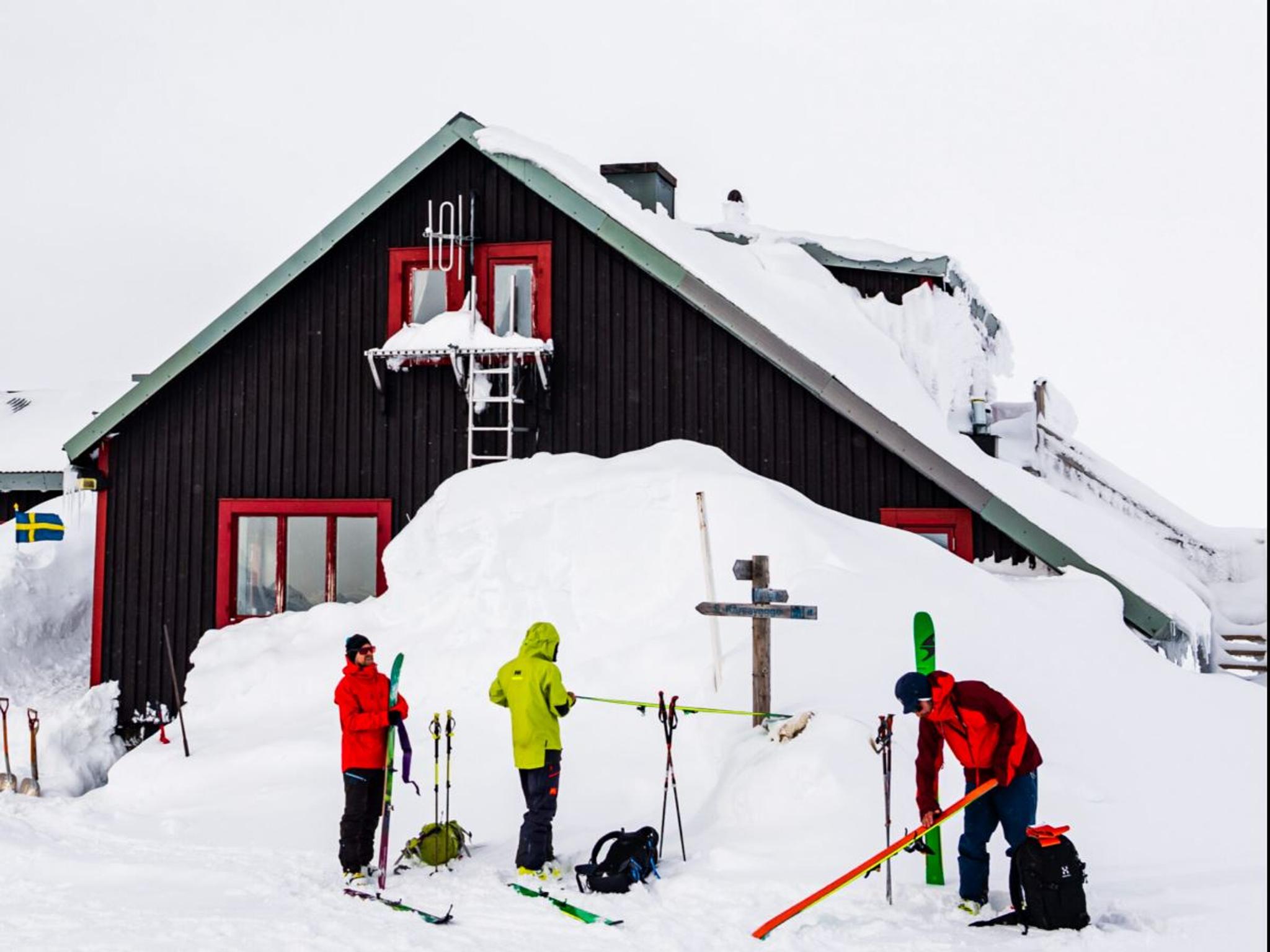 Hut-to-hut ski touring along the Iron Ore Line