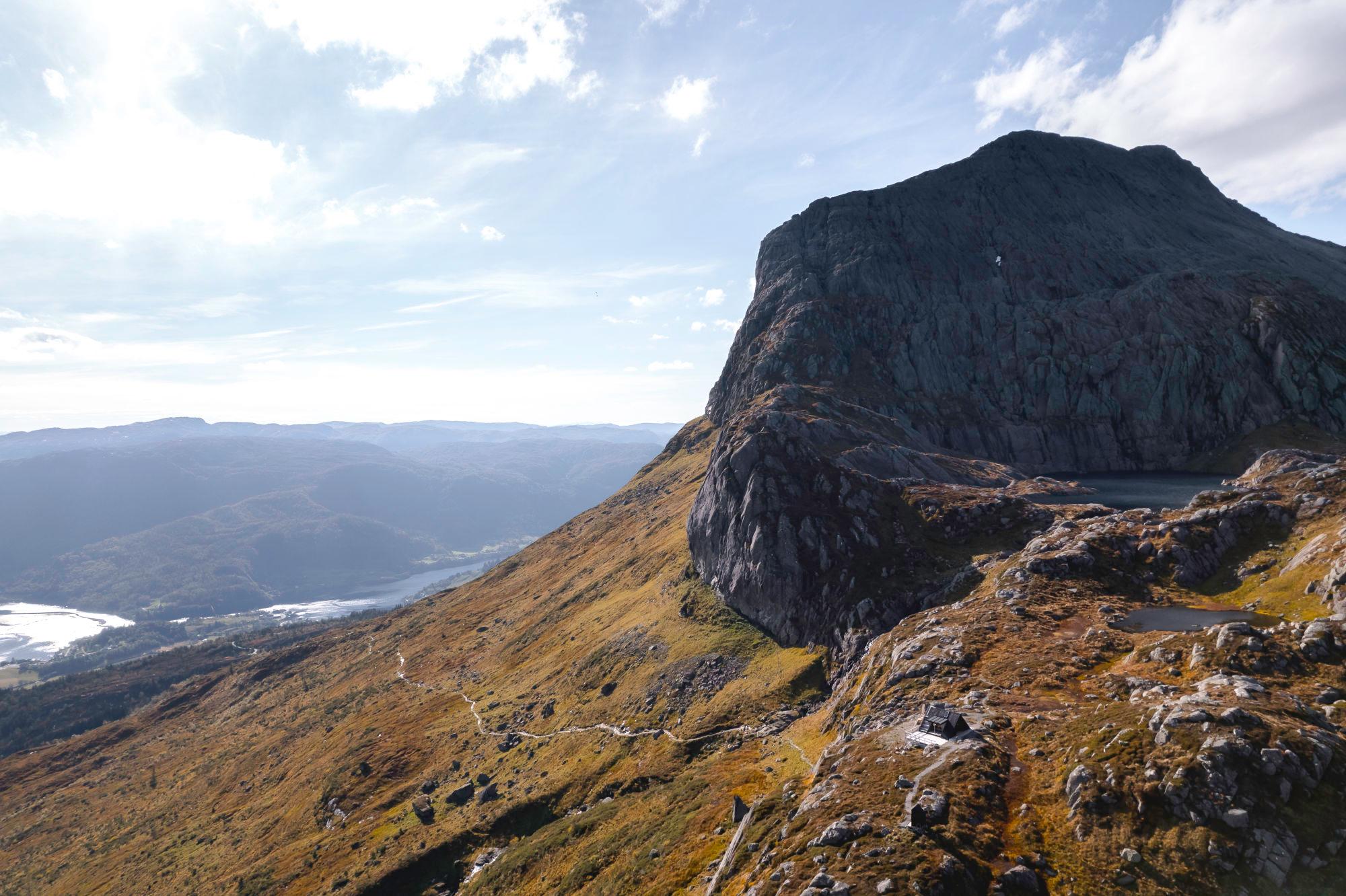 Hike to Storehesten