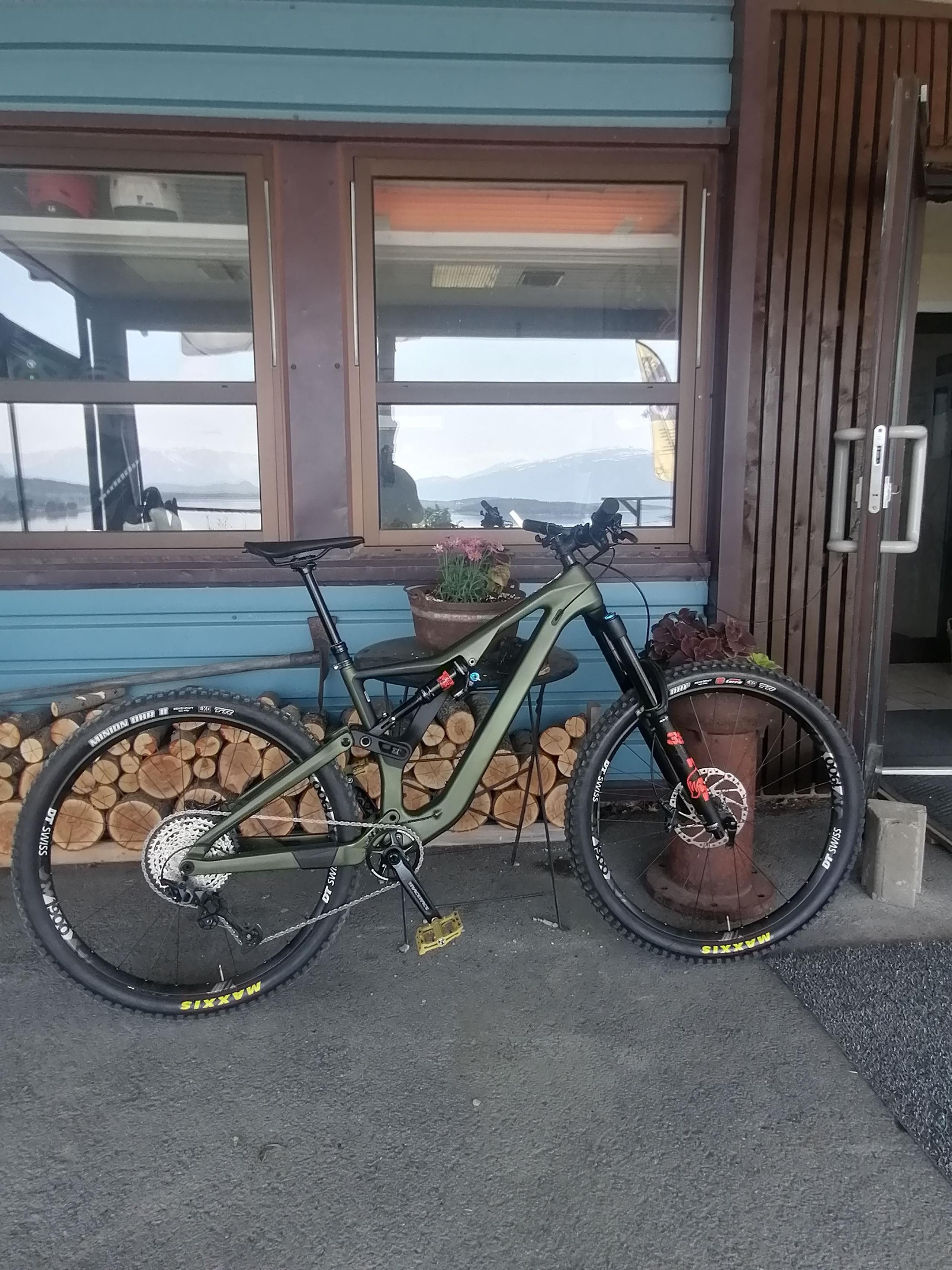 Bicycle rental - Magic Mountain Lodge