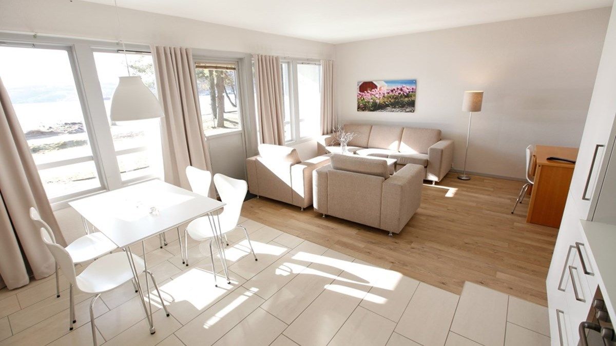 Rosfjord Strandhotell - Leiligheter stue med utsikt