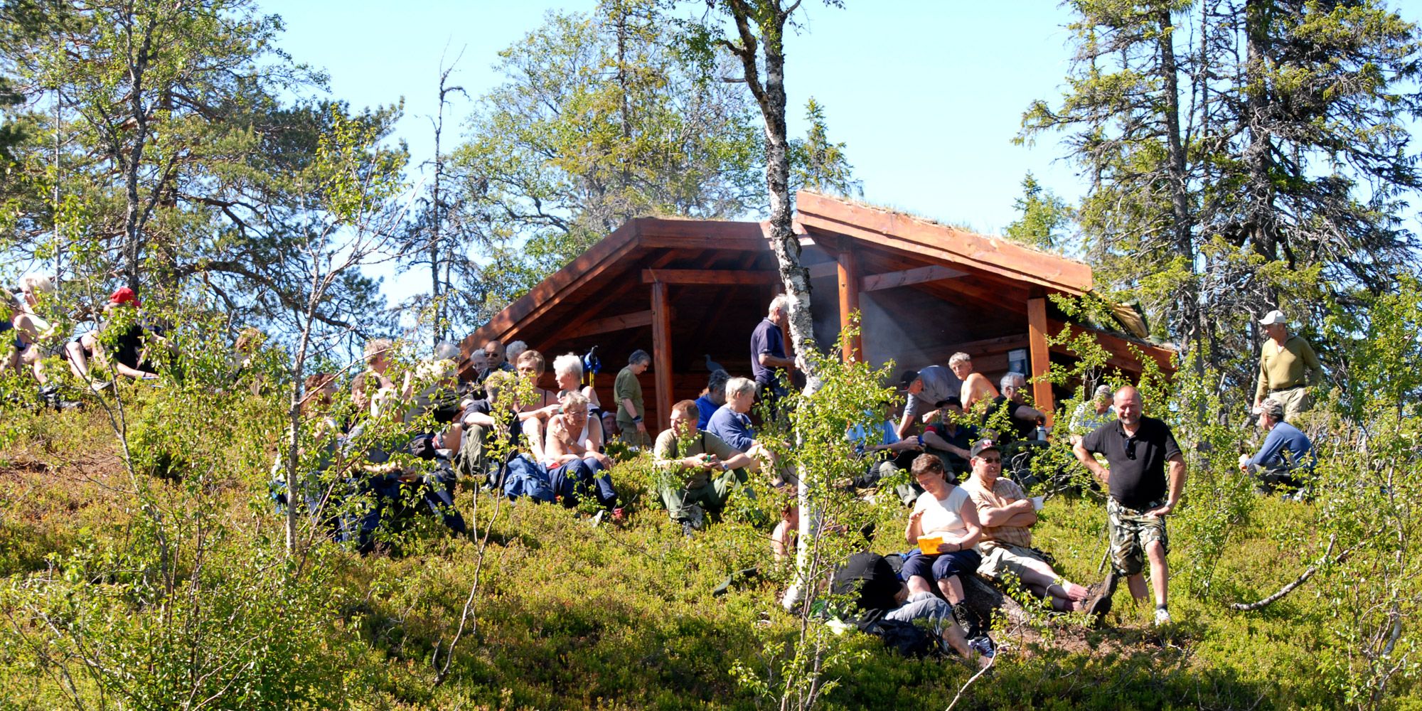 Gapahuken-ved-Midtpunktet-160607-2x1