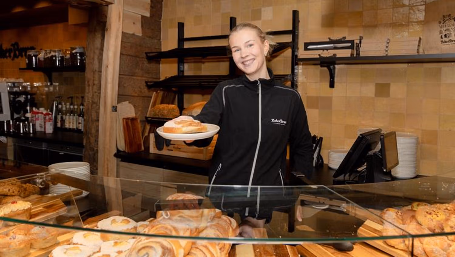 Baker Brun Svensgården