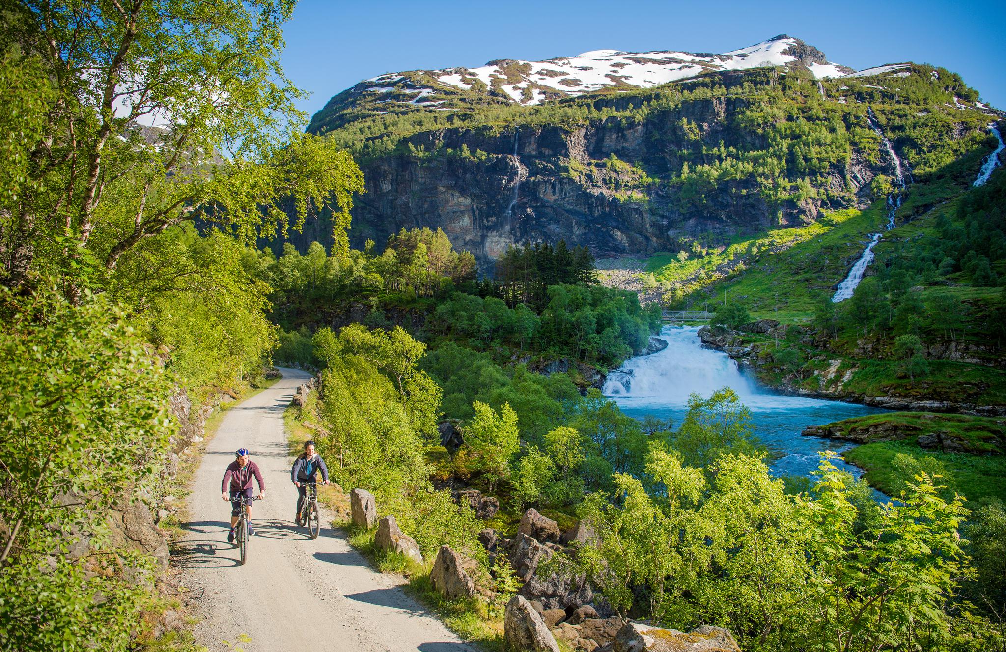 Cycling the Flåm valley