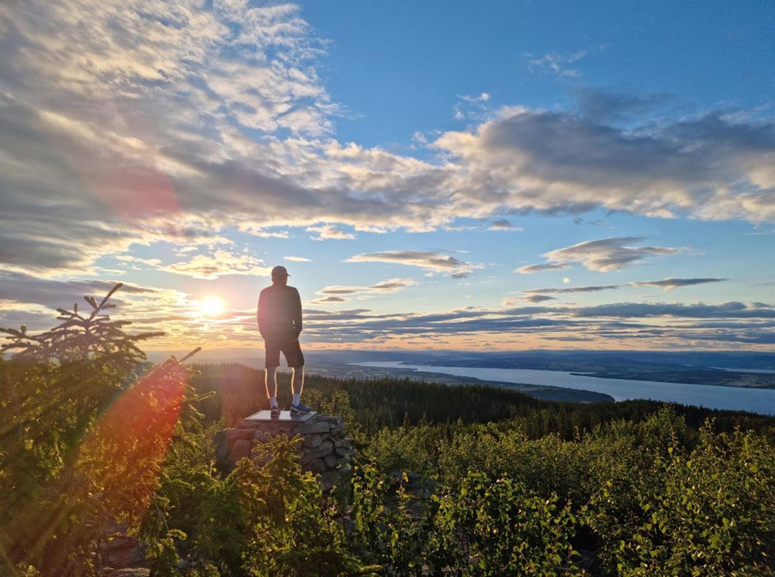 Hervenknappen, Totenåsen, Utsikt Mjøsa, Toten, Innlandet, Turtips