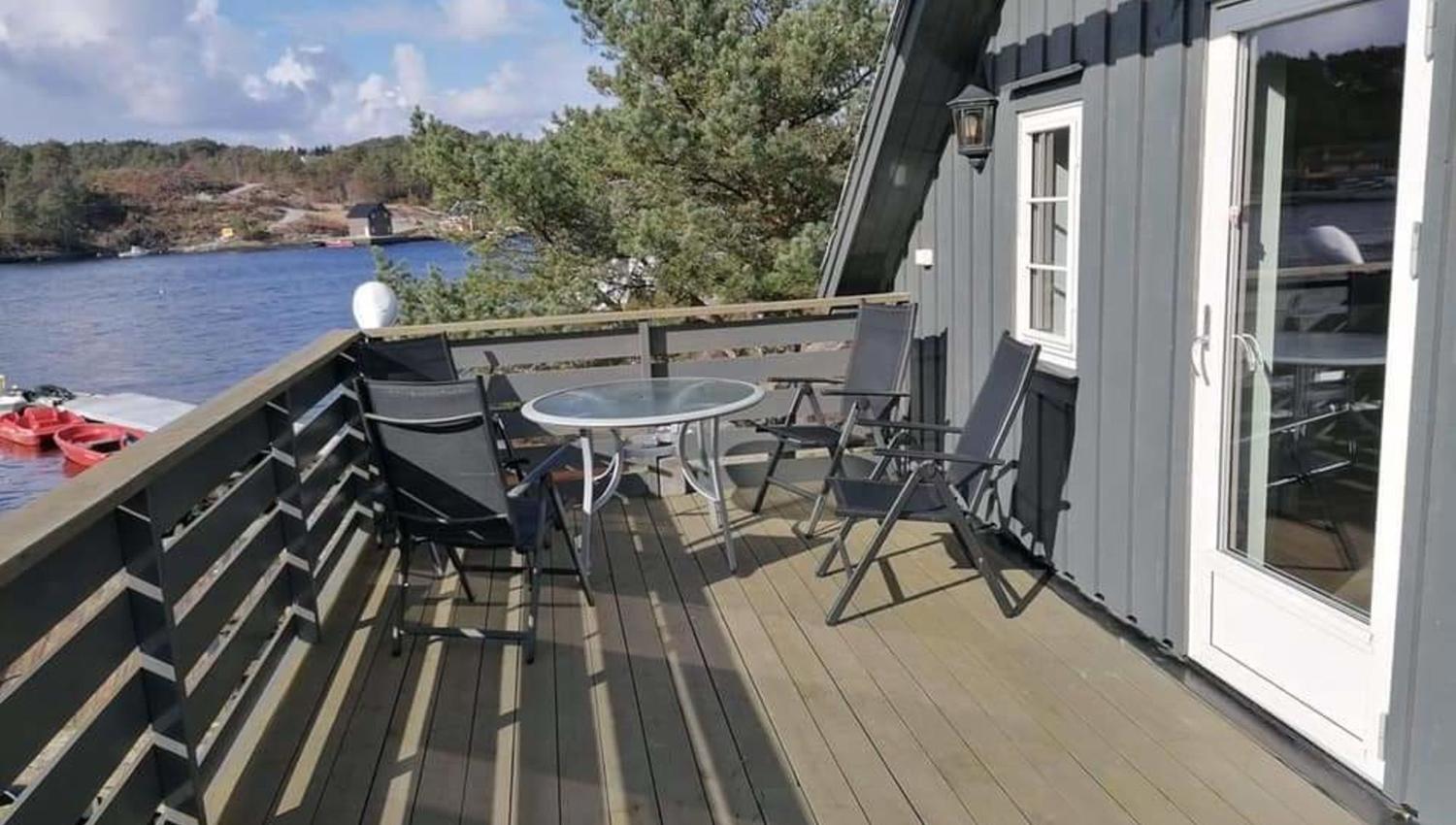 Lindås gard og hytteutleige