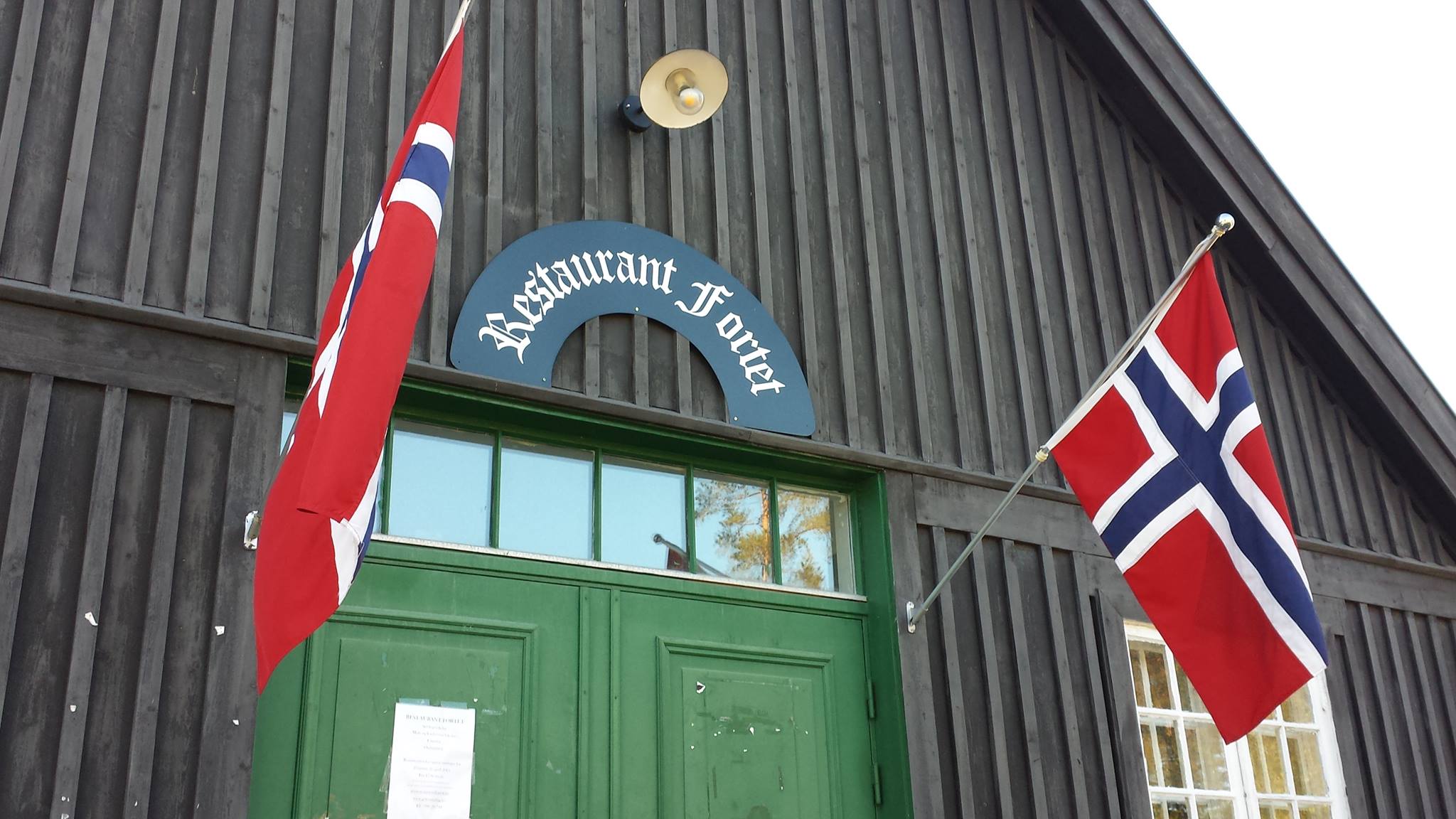 inngangs parti til restaurant fortet
