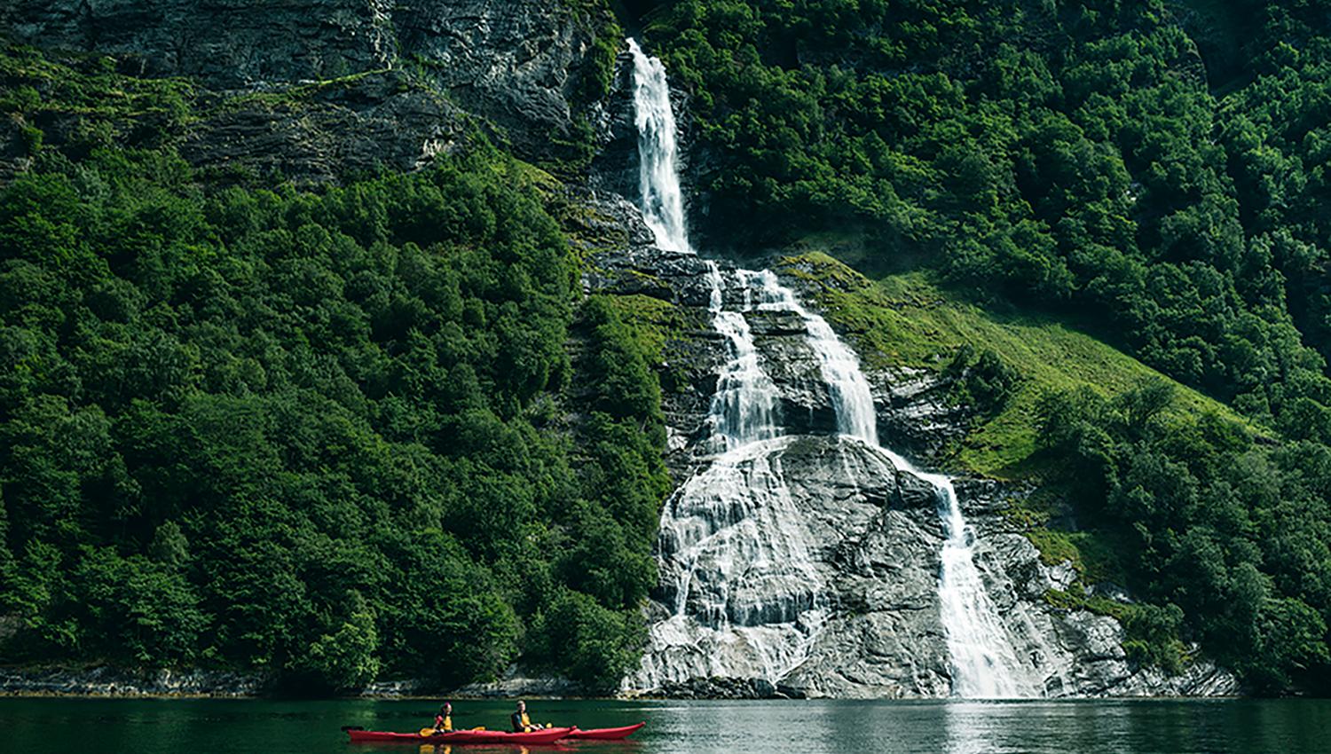 Kajakktur i fjorden