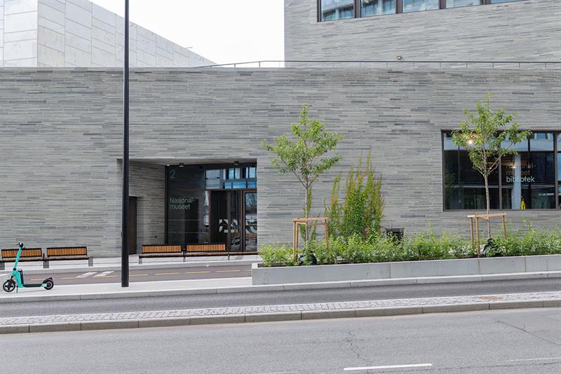 Inngangen til Nasjonalmuseets bibliotek på Vestbanen