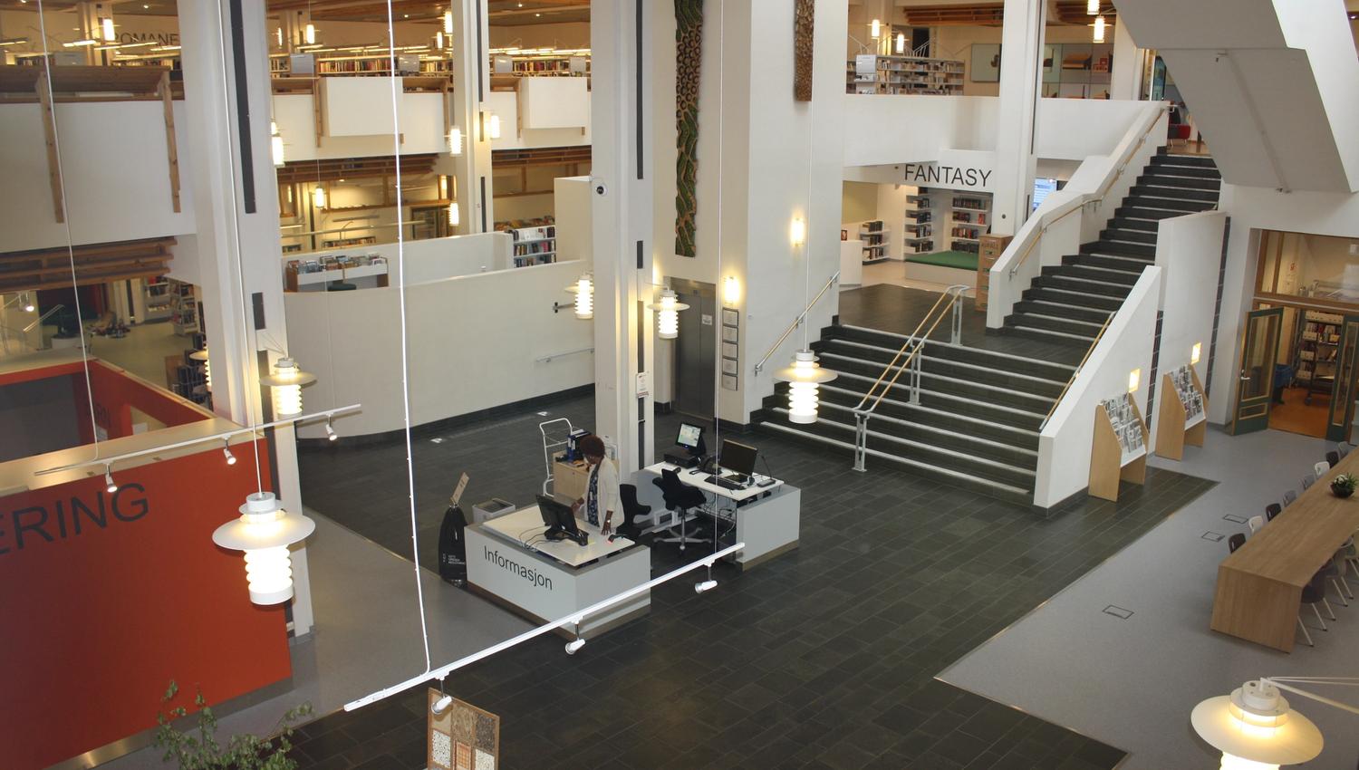Inne på Arendal bibliotek