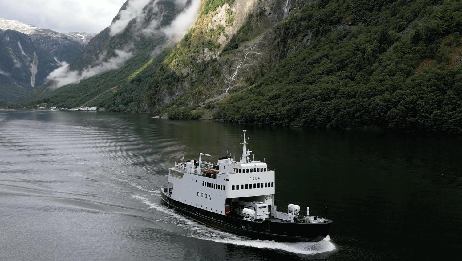 Lustrabaatane Fjordcruise Nærøyfjord