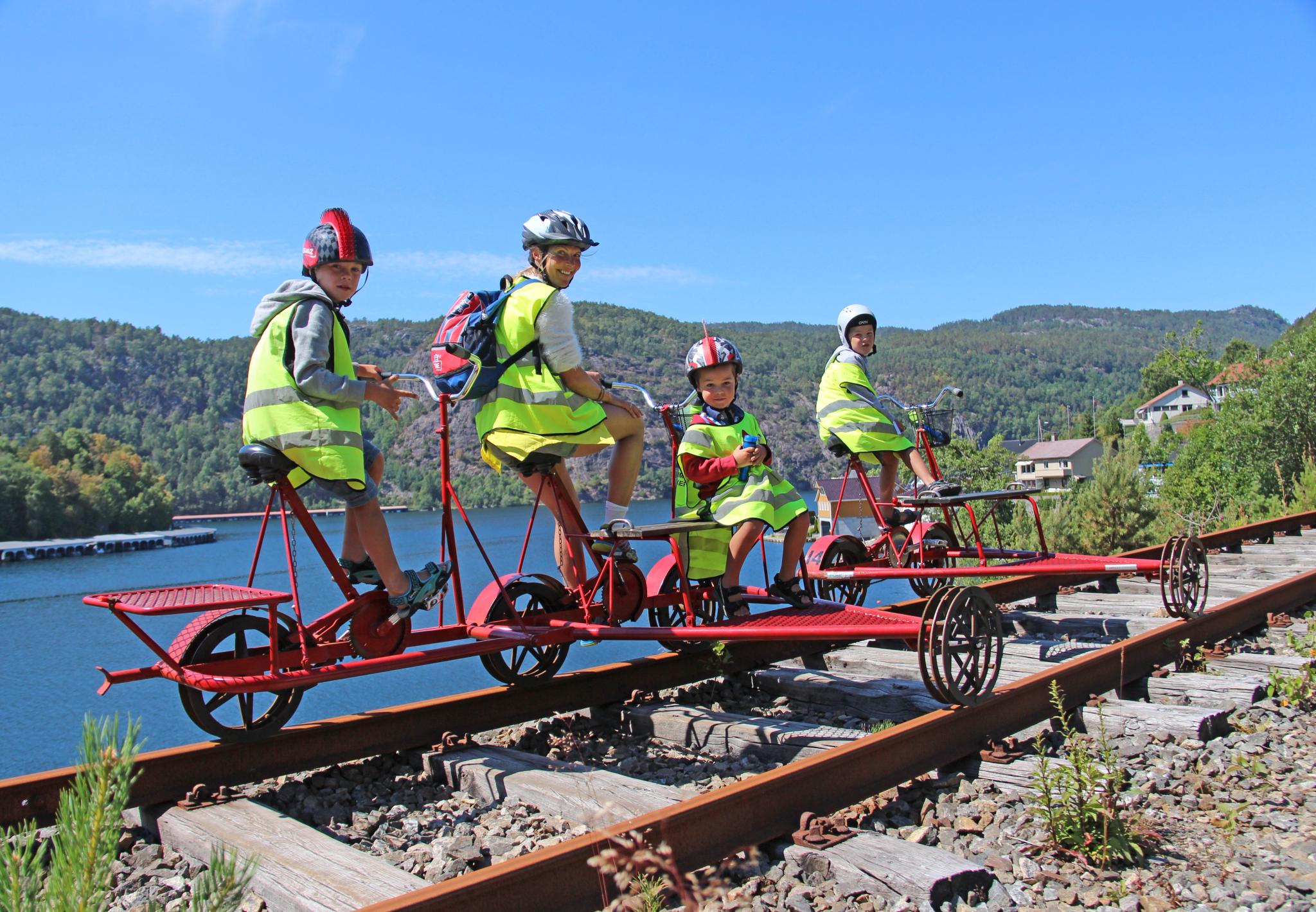 Dresinsykkling Flekkefjord familietur