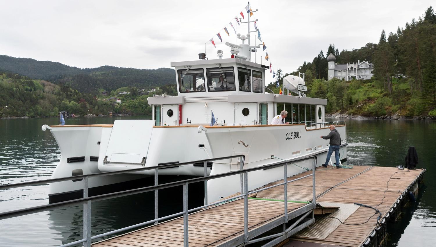 Boat to Lysøen Island
