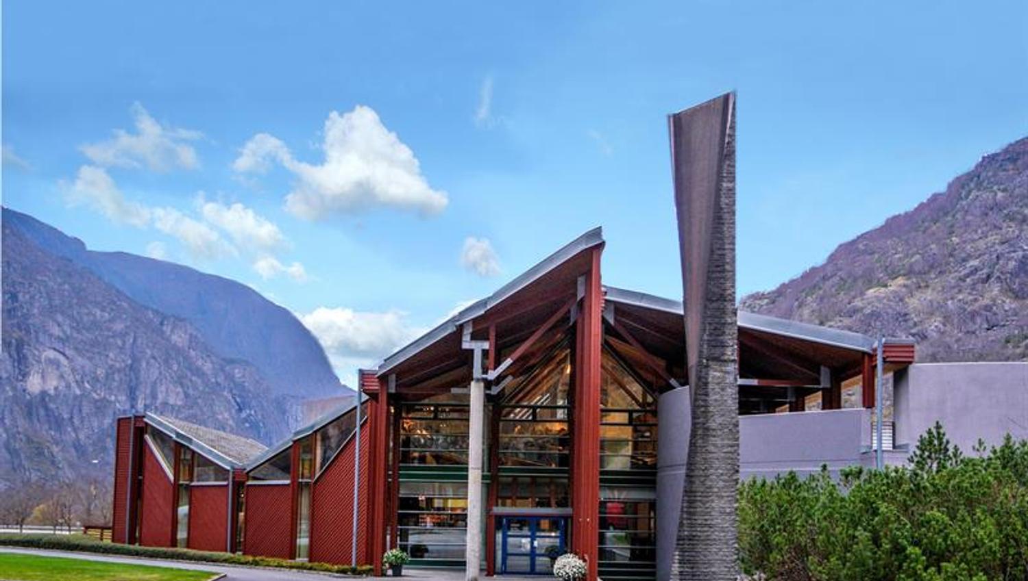 Norwegian Nature Center in Eidfjord - Hardanger