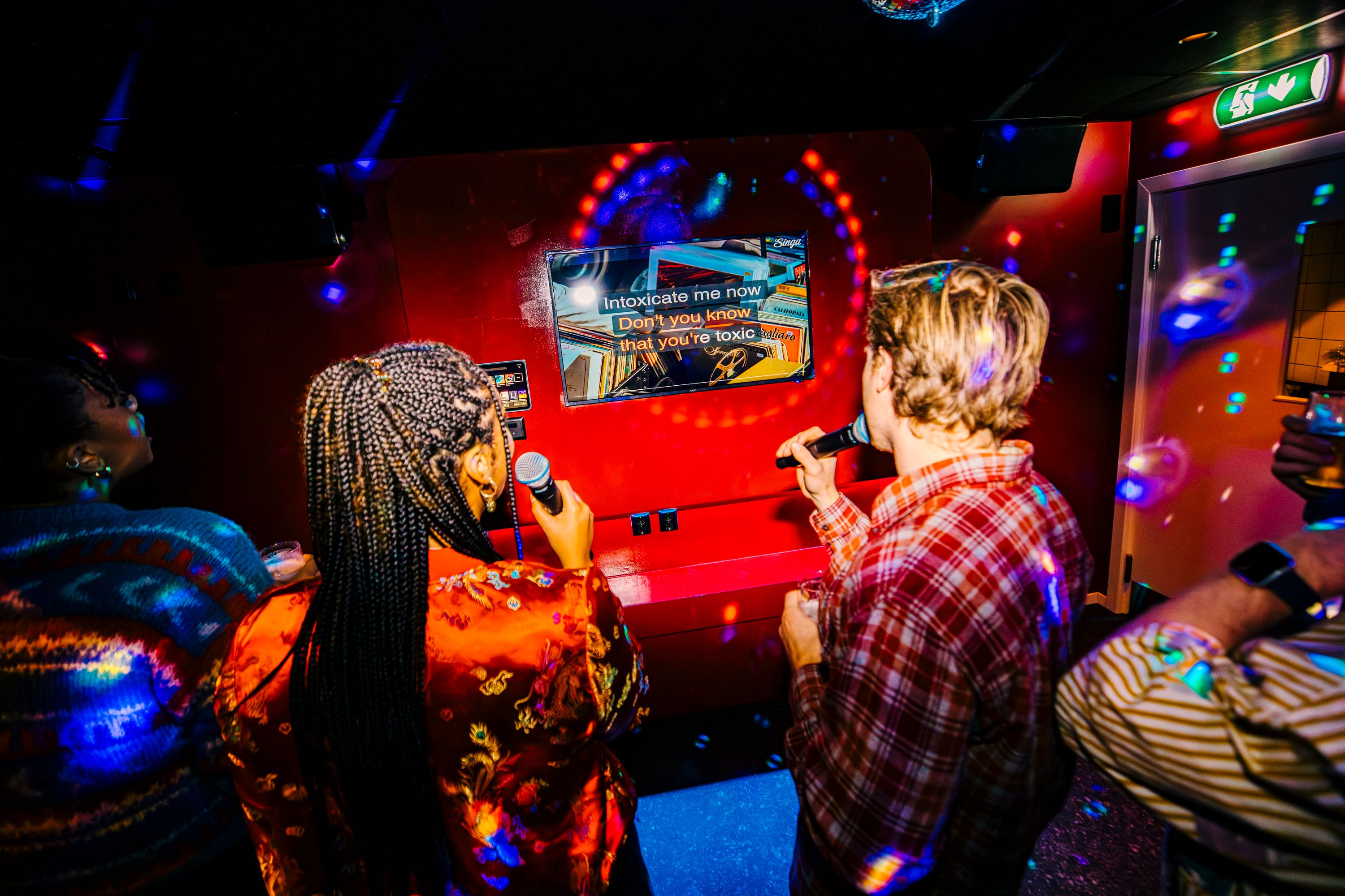 Test your singing skills with friends