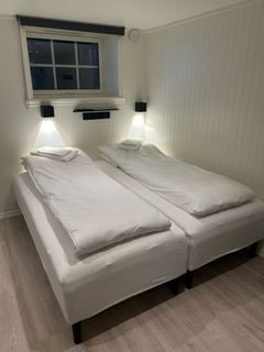 bedroom with two single beds.