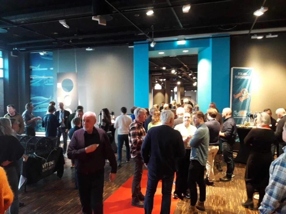 mingling i VitenUtstillingen under konferanse