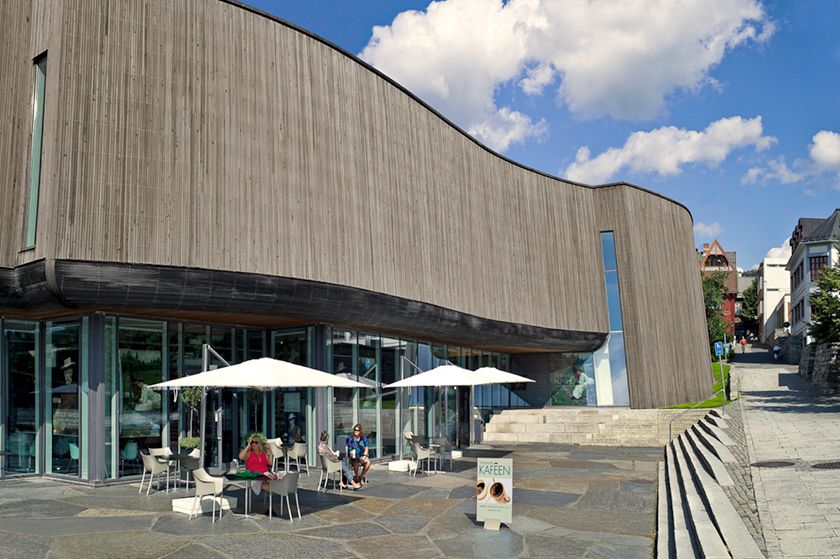 Outdoor cafe at Lillehammer Art Museum