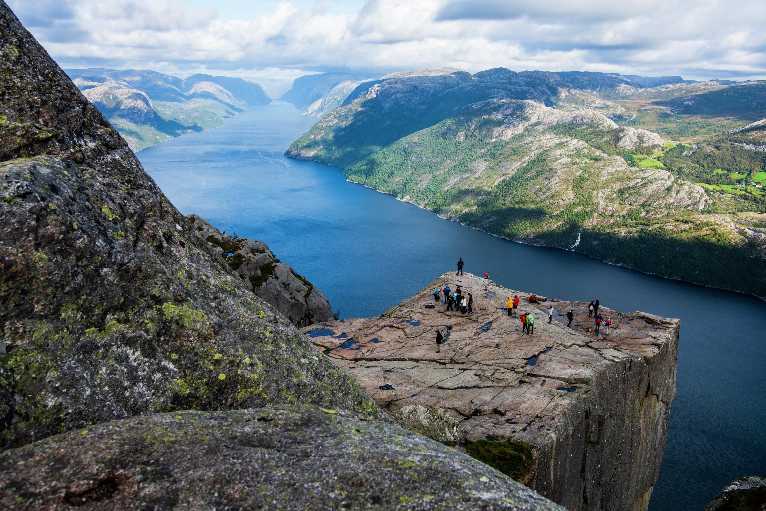 Hike to Preikestolen in the Lysefjorden