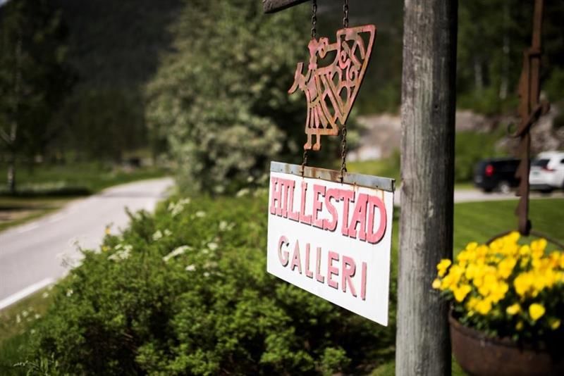 skilt til Hillestad galleri