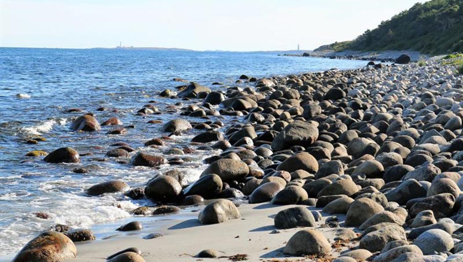 Rullesteinstrand Raet nasjonalpark